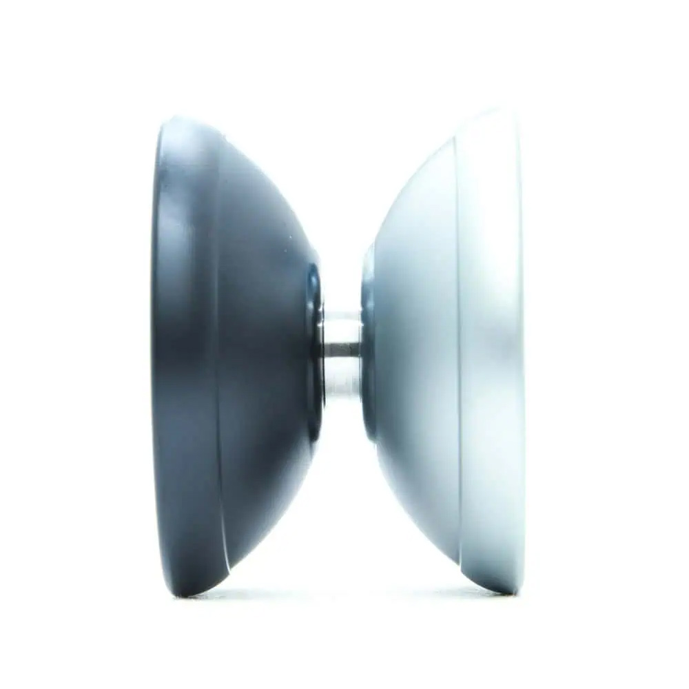 yoyo-godspeed-crnosrebrni-2.jpg