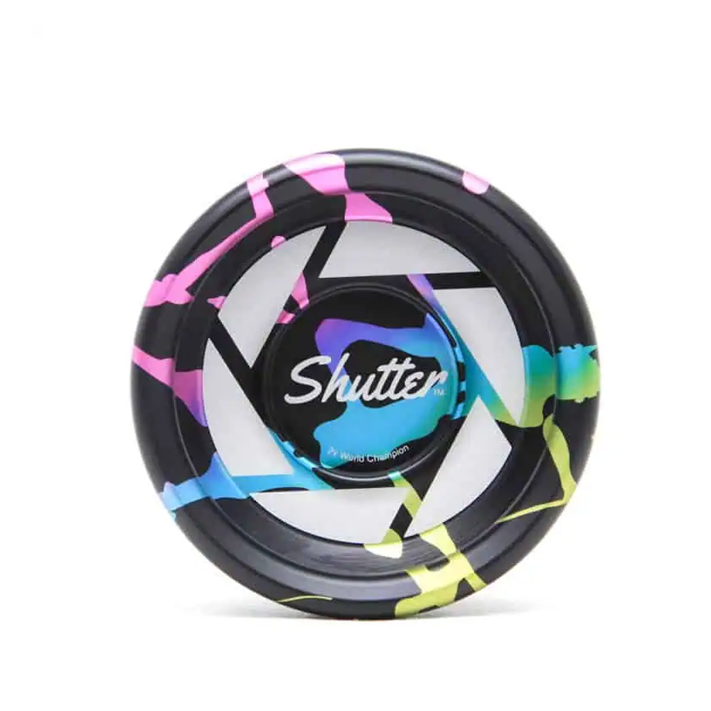 yoyo-shutter-genrystain-black-rainbow-3.jpg